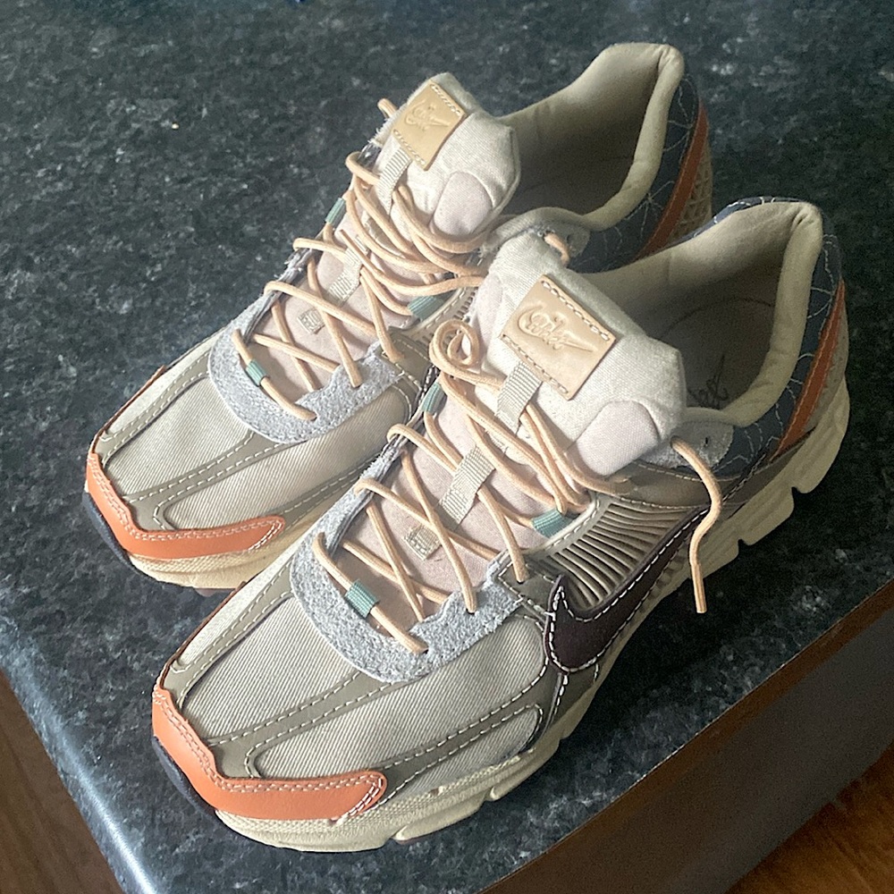 Nike vomero 5s